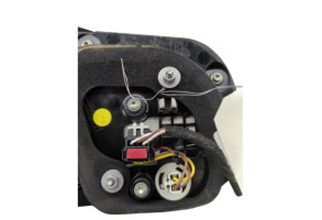 Feu arriere secondaire droit (feux) VOLKSWAGEN GOLF 6 Photo n°4