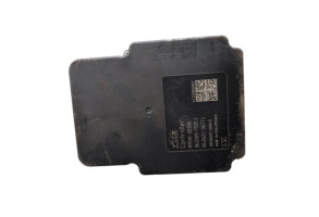 Bloc ABS (freins anti-blocage) TOYOTA YARIS 3 Photo n°1