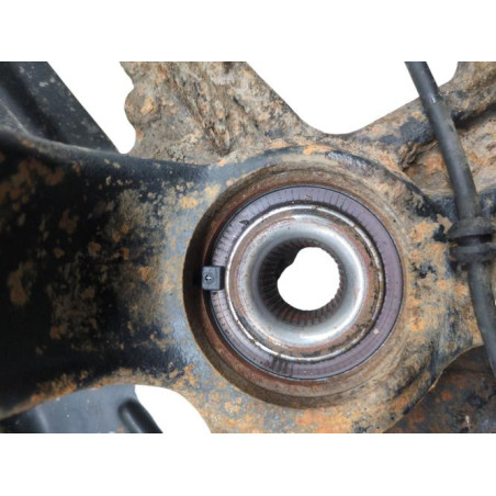 Pivot de moyeu avant gauche VOLKSWAGEN POLO 5