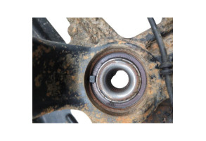 Pivot de moyeu avant gauche VOLKSWAGEN POLO 5 Photo n°1