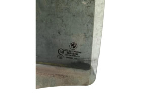 Vitre arriere droit BMW X1 E84 Photo n°2