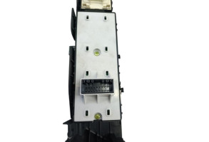 Interrupteur de leve vitre avant gauche KIA STONIC Photo n°3