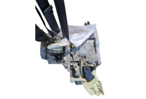 Boite de vitesses PEUGEOT 208 1 Photo n°1