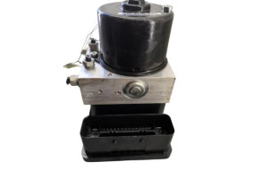 Bloc ABS (freins anti-blocage) BMW SERIE 1 E87 Photo n°2