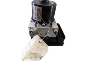 Bloc ABS (freins anti-blocage) BMW SERIE 1 E87 Photo n°3