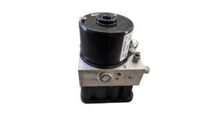 Bloc ABS (freins anti-blocage) BMW SERIE 1 E87 Photo n°4