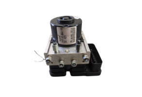 Bloc ABS (freins anti-blocage) TOYOTA YARIS 2 Photo n°1