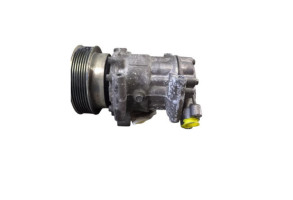 Compresseur clim RENAULT TWINGO 2 Photo n°1