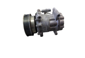 Compresseur clim RENAULT TWINGO 2 Photo n°4