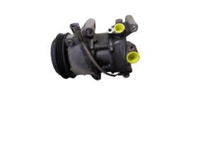 Compresseur clim TOYOTA YARIS 3 Photo n°4