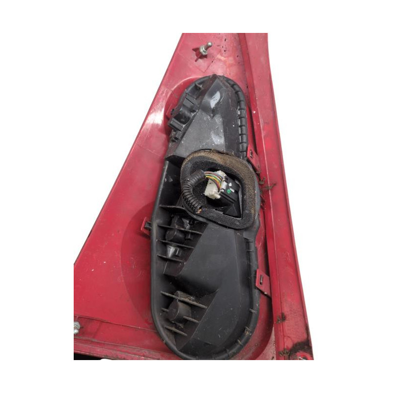 Feu arriere principal droit (feux) PEUGEOT 107 Photo n°1