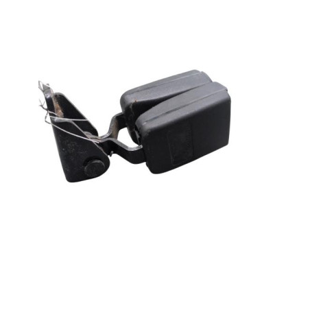 Attache ceinture arriere droit PEUGEOT 308 1