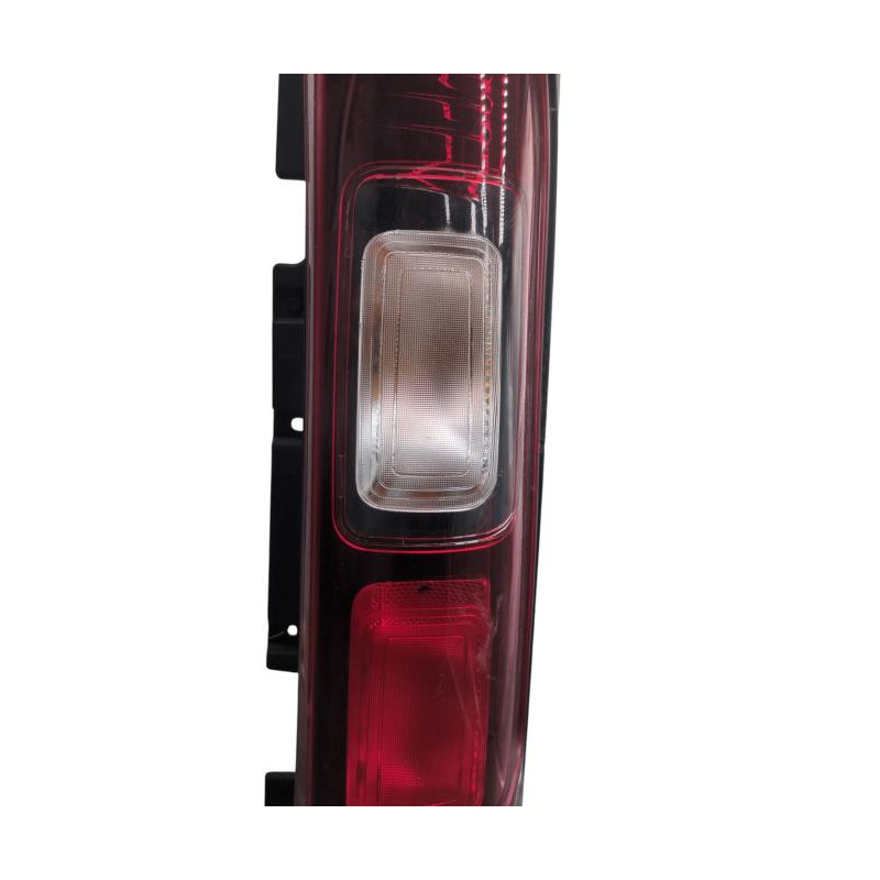 Feu arriere principal droit (feux) RENAULT TRAFIC 3 COURT Photo n°1