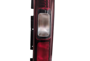 Feu arriere principal droit (feux) RENAULT TRAFIC 3 COURT Photo n°1