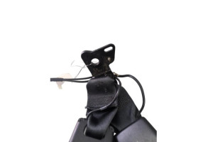 Attache ceinture arriere gauche RENAULT CLIO 4 Photo n°4
