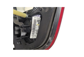 Feu arriere secondaire droit (feux) FORD C-MAX 2 Photo n°2