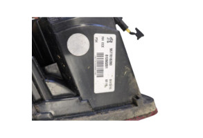 Feu arriere secondaire droit (feux) PEUGEOT 308 2 Photo n°3