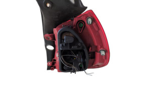 Feu arriere principal gauche (feux) RENAULT CLIO 3 Photo n°2