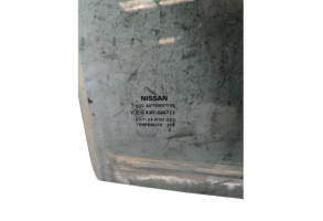 Vitre arriere droit NISSAN QASHQAI 1 Photo n°2