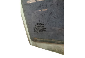 Vitre avant droit NISSAN QASHQAI 1 Photo n°2