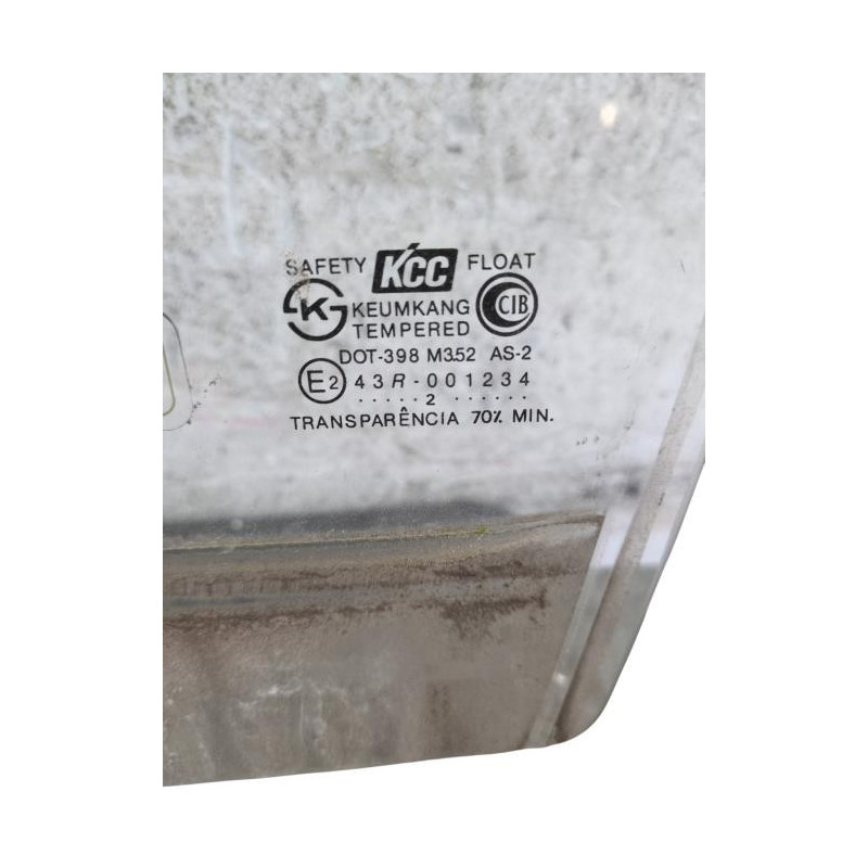 Vitre avant gauche HYUNDAI SONATA 4 Photo n°1