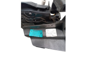 Serrure avant gauche JAGUAR XK 2 Photo n°6