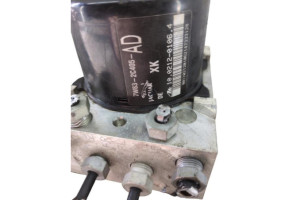 Bloc ABS (freins anti-blocage) JAGUAR XK 2 Photo n°3