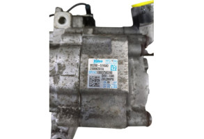 Compresseur clim SUZUKI SPLASH Photo n°3