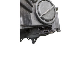 Optique avant principal gauche (feux)(phare) MERCEDES CLASSE A 176 Photo n°1