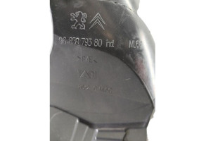 Pare boue avant gauche PEUGEOT 5008 1 Photo n°5