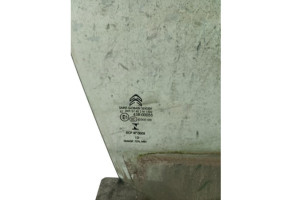 Vitre avant droit CITROEN DS5 Photo n°2