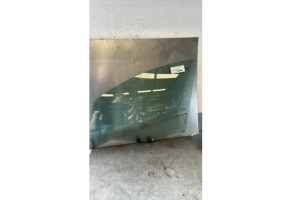 Vitre avant gauche RENAULT CLIO 4 Photo n°2