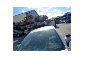 Vitre avant gauche RENAULT CLIO 4 Photo n°8