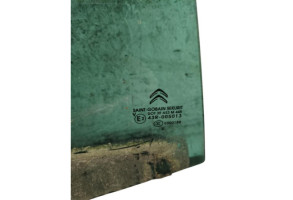 Vitre arriere droit CITROEN DS5 Photo n°2