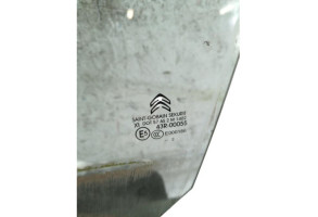 Vitre avant gauche CITROEN DS5 Photo n°4