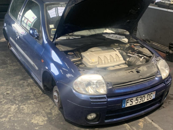 Pivot de moyeu avant gauche RENAULT CLIO 2 Photo n°1