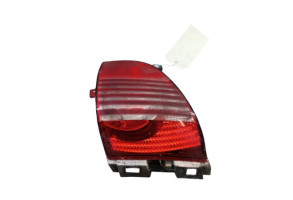 Feu de pare choc arriere droit PEUGEOT 2008 1 Photo n°3