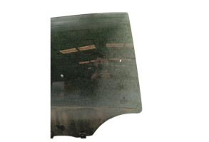 Vitre arriere droit PEUGEOT 2008 1 Photo n°2