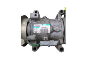 Compresseur clim RENAULT TWINGO 2 Photo n°7