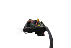 Boitier servitude moteur (BSM) PEUGEOT 308 1 Photo n°4