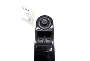 Interrupteur de leve vitre avant gauche RENAULT CLIO 4 Photo n°3