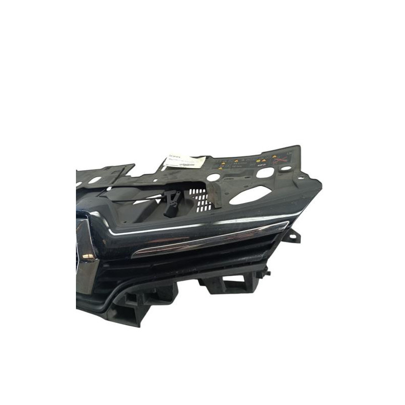 Calandre RENAULT CLIO 4 Photo n°1