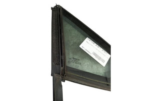 Custode avant droit (porte) RENAULT CLIO 4 Photo n°1