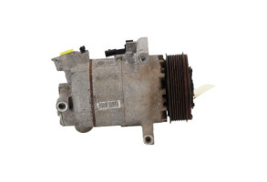 Compresseur clim RENAULT CLIO 4 Photo n°4