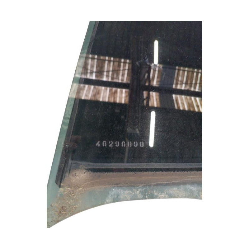 Vitre arriere gauche RENAULT LAGUNA 3 Photo n°1