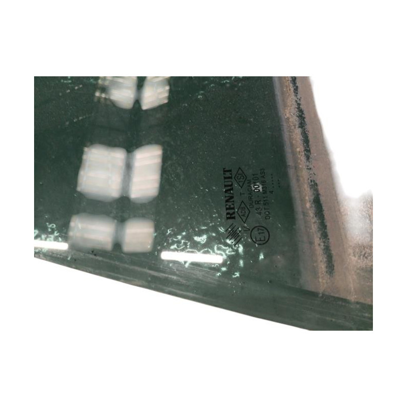 Vitre arriere gauche RENAULT CLIO 4 Photo n°1