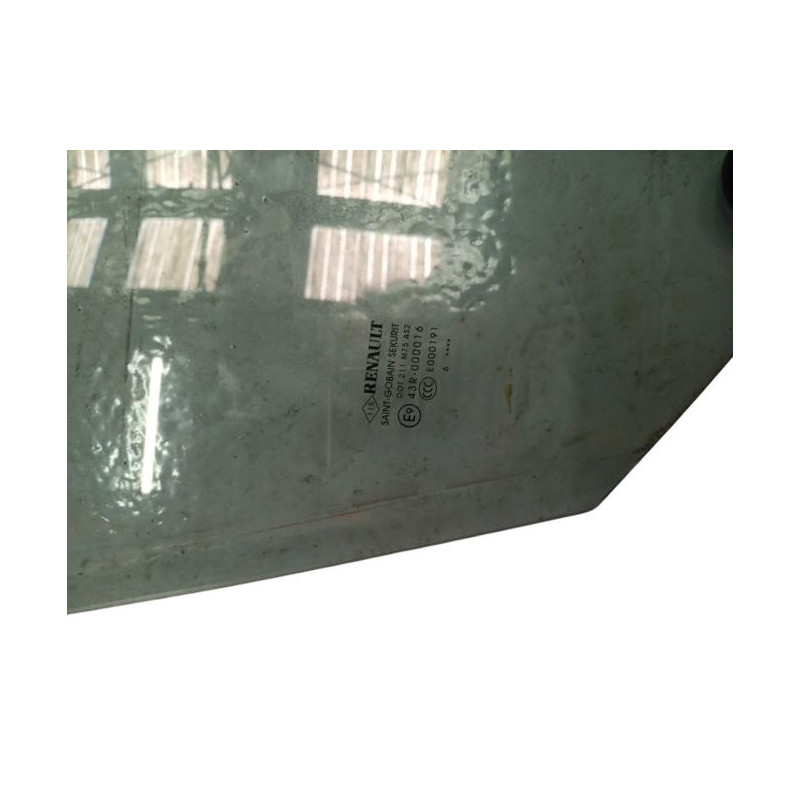 Vitre avant droit RENAULT MEGANE 4 Photo n°1