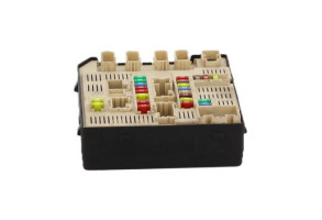 Boitier servitude moteur (BSM) RENAULT MEGANE 3 Photo n°1