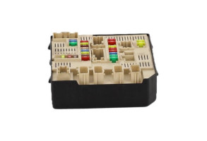 Boitier servitude moteur (BSM) RENAULT MEGANE 3 Photo n°3