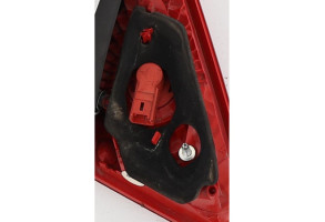 Feu de pare choc arriere droit PEUGEOT 3008 1 Photo n°7